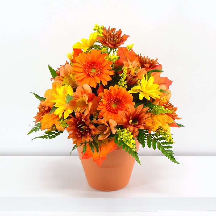 Terra Cotta Treasures Centerpiece