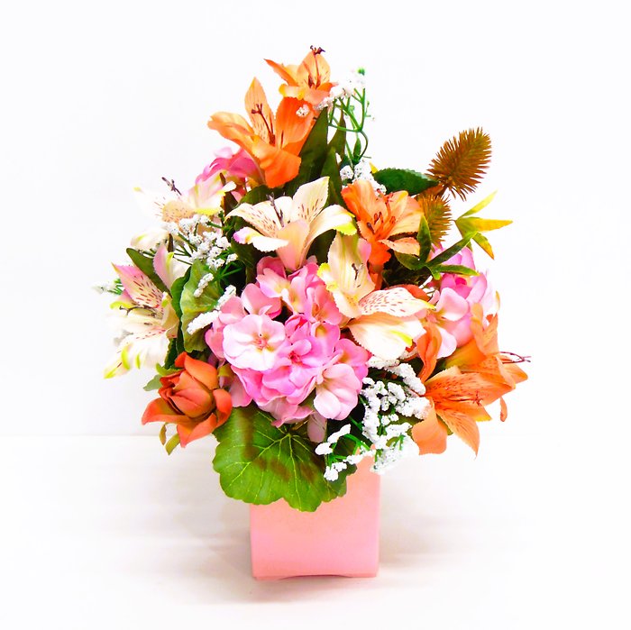 Modern Peachy Pink Silk Cube Design