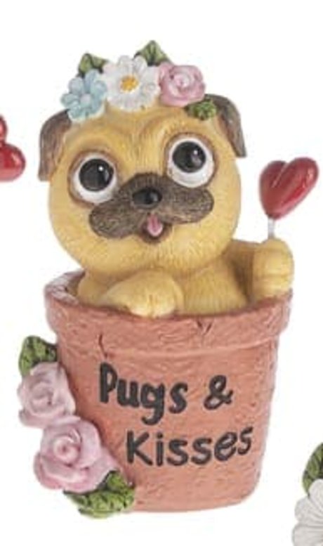 Pugs &amp; Kisses Pug Figurine