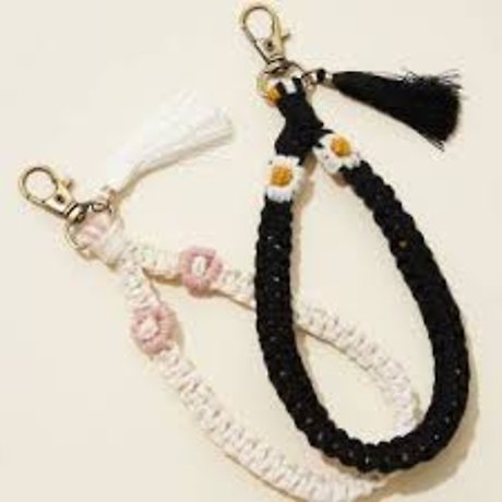 Macrame Flowers Wristlet  Tassel Keychain-Black